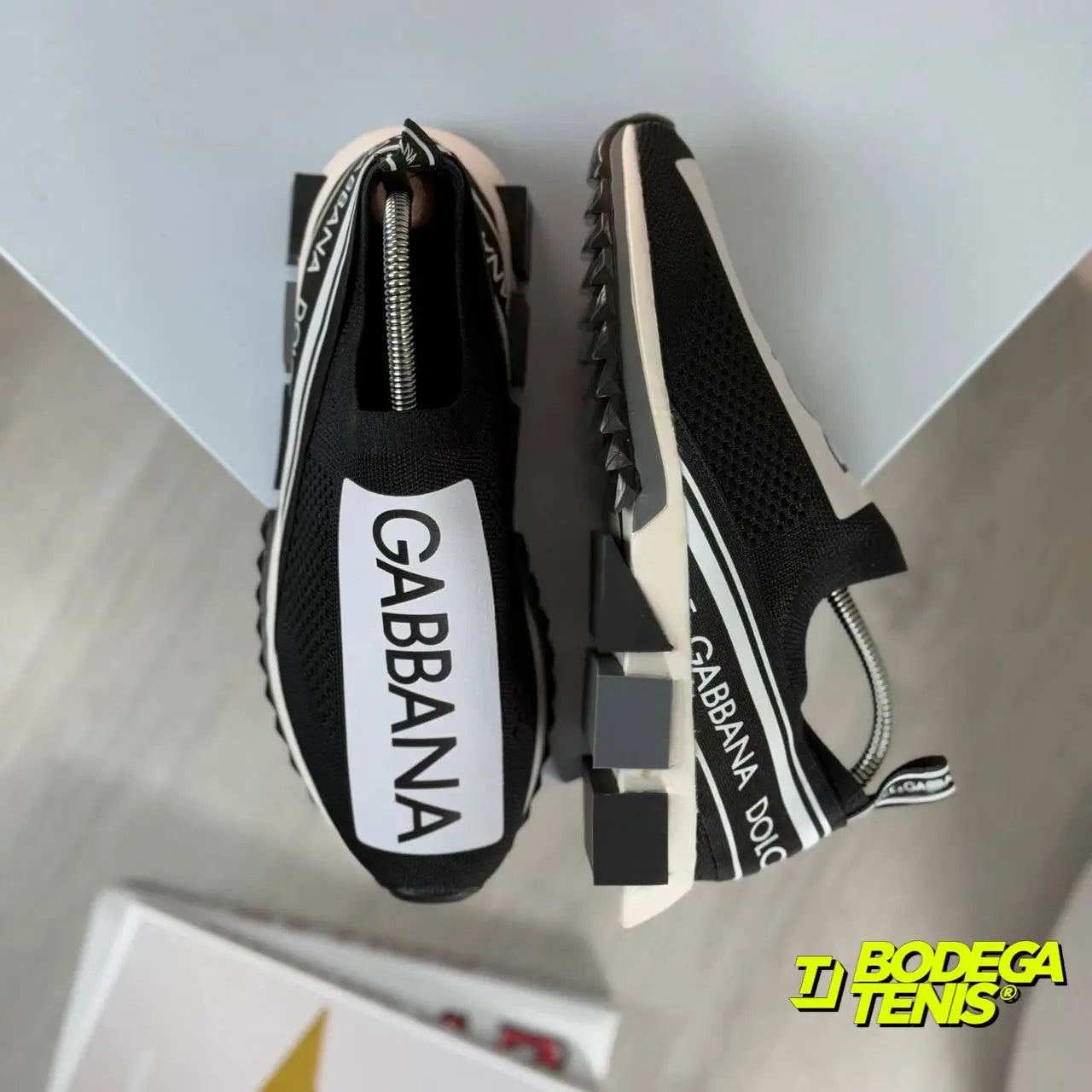 Mujer & Hombre - DGNBM