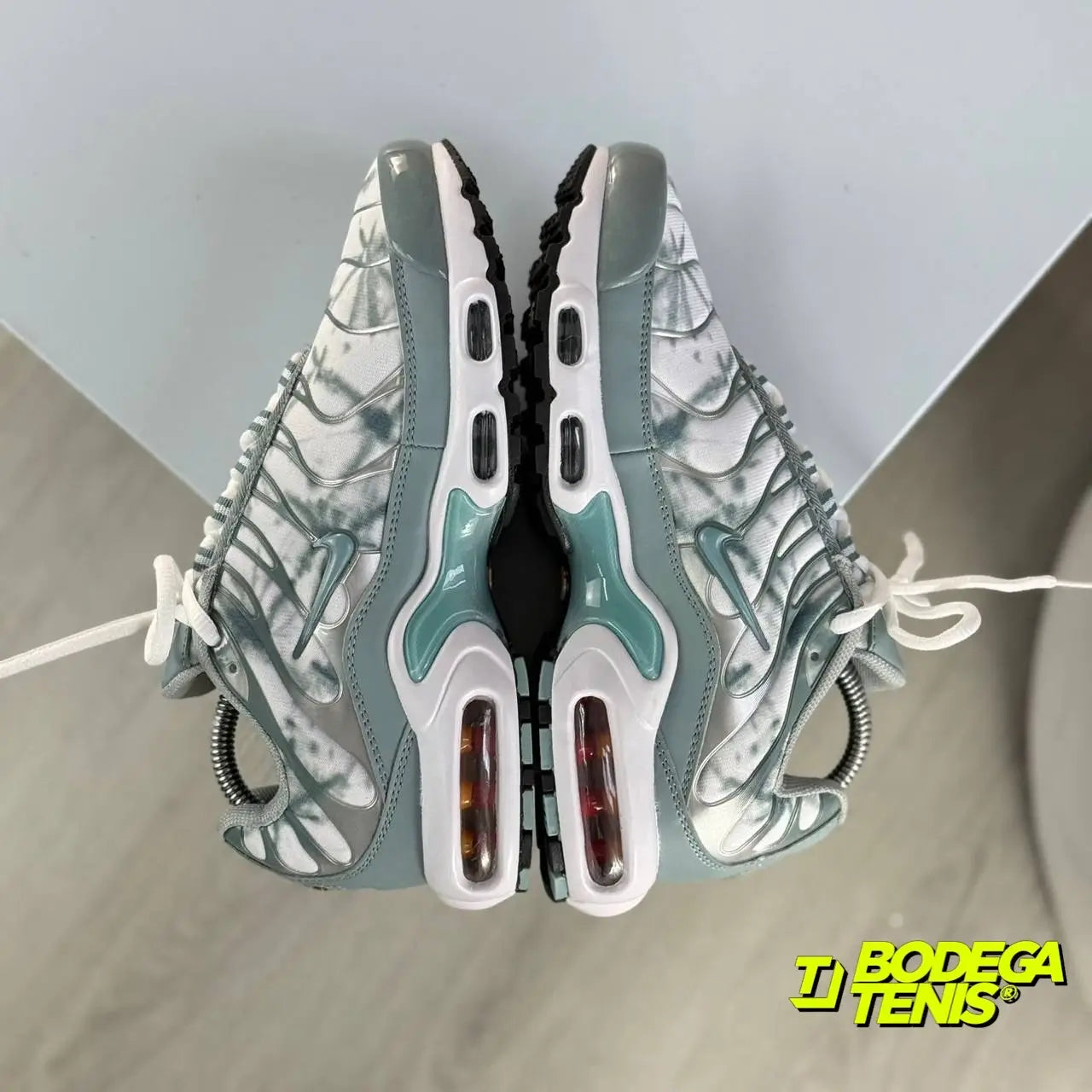 Mujer & Hombre - NTNBG