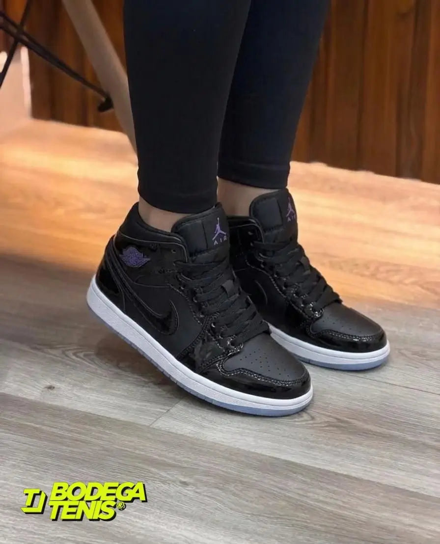Mujer - JR1NB
